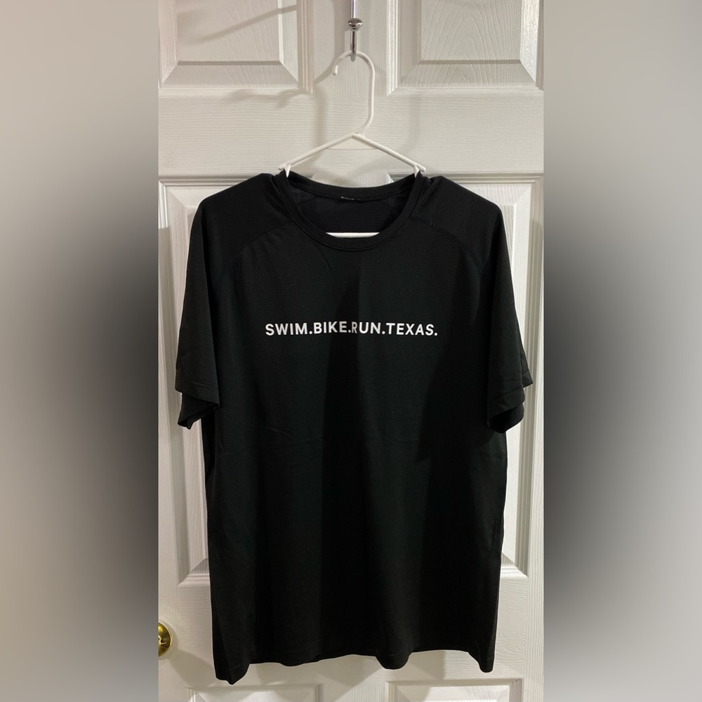 Lululemon Men’s T-shirt Size L